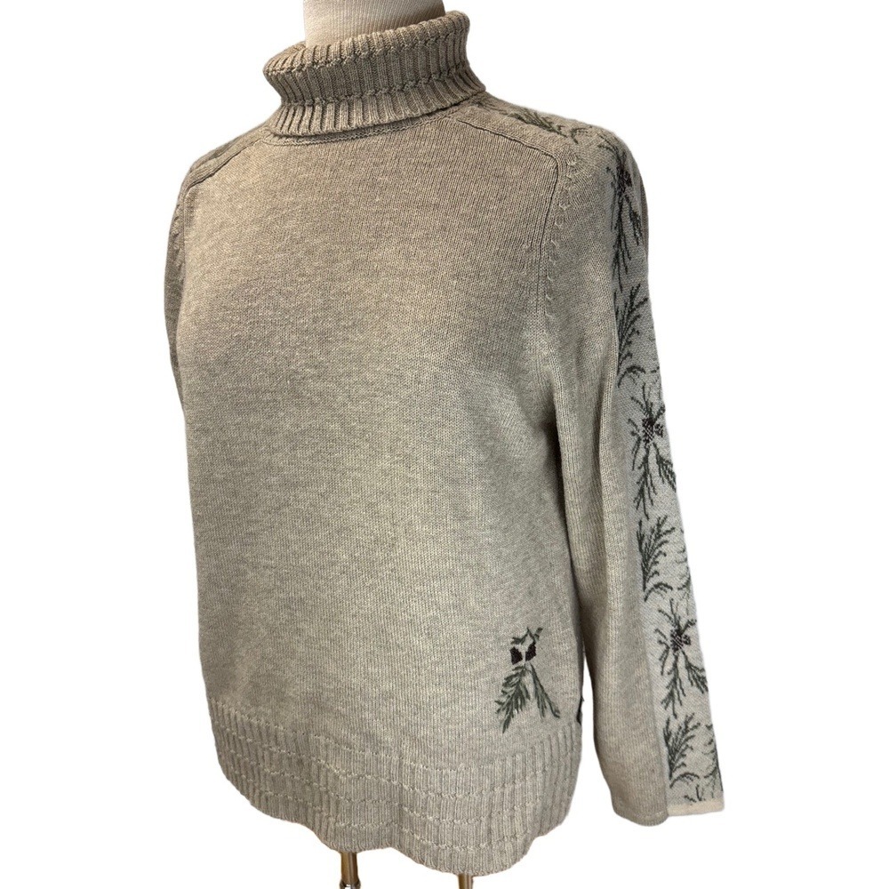 Woolrich Beige Turtleneck Sweater with Green Embroidered Accents